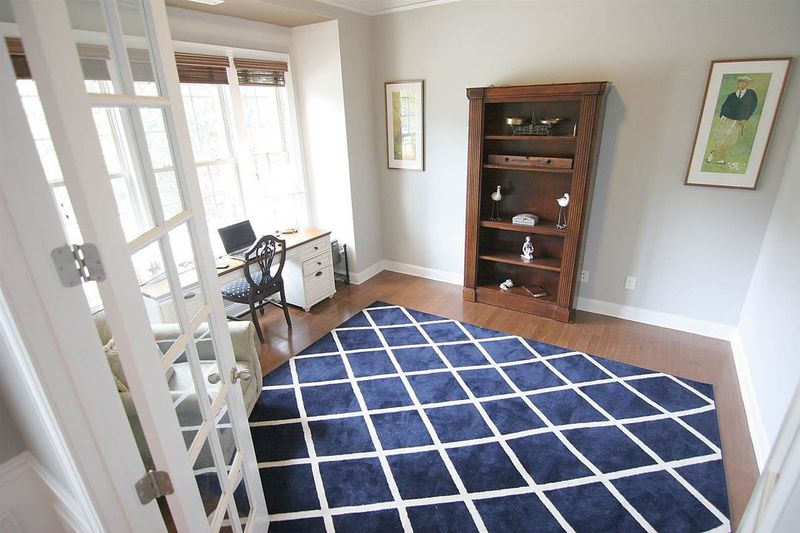 206 Briarfield Dr, Apex, NC 27502