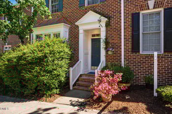 206 Brookgreen Dr, Chapel Hill, NC 27516