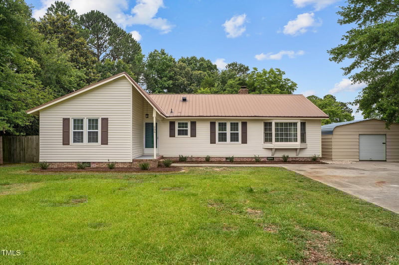 206 Bryant Cir, Goldsboro, NC 27534