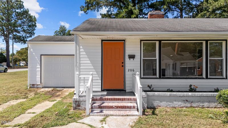 206 Catherine St, Benson, NC 27504