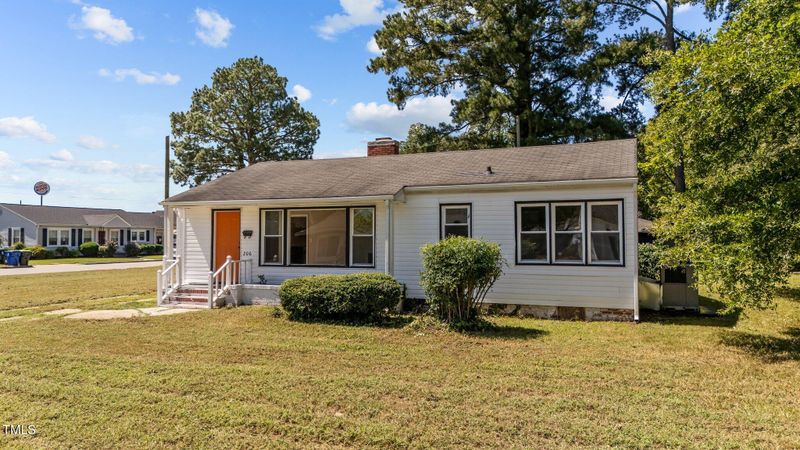 206 Catherine St, Benson, NC 27504