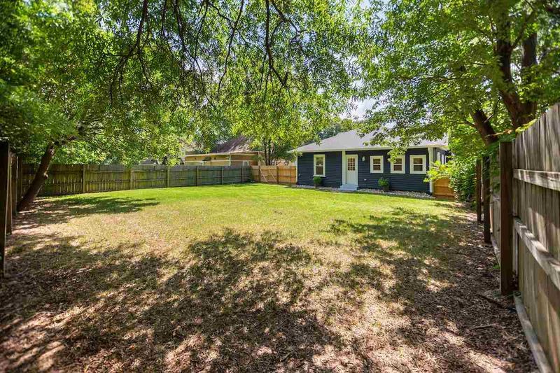 206 Cherry Grove St, Durham, NC 27703