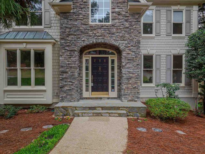 206 Chiselhurst Way, Cary, NC 27513