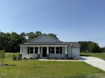 206 Coharie Dr, Lillington, NC 27546
