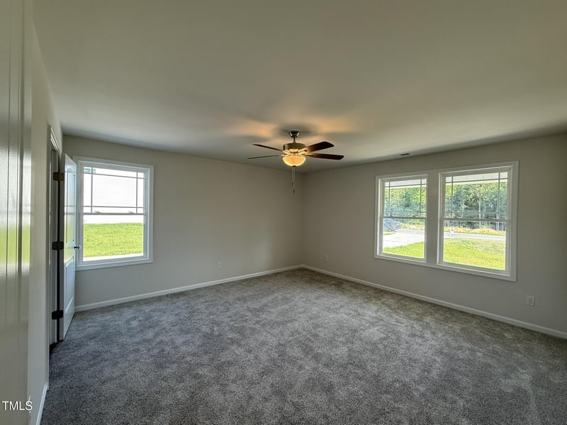 206 Coharie Dr, Lillington, NC 27546