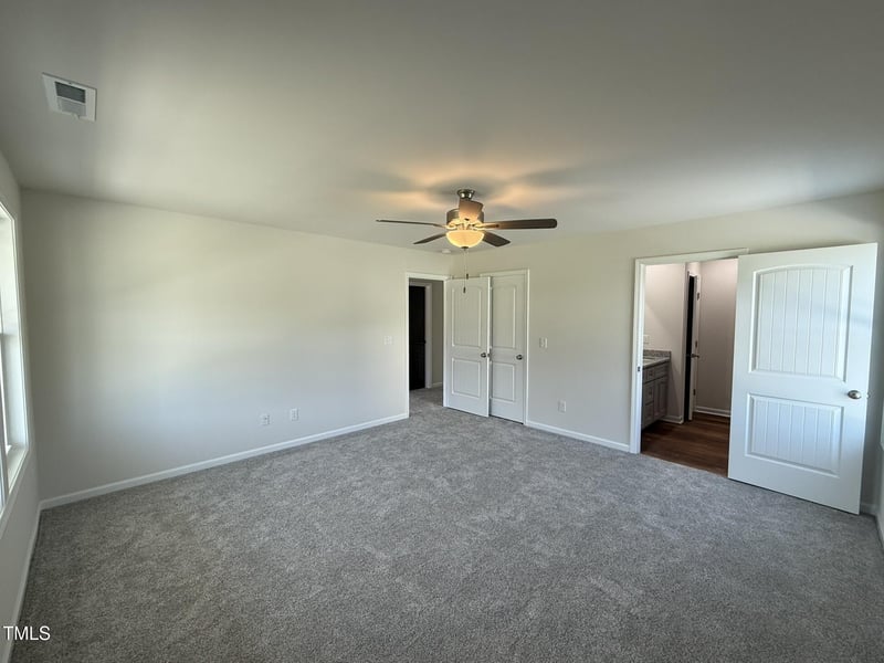 206 Coharie Dr, Lillington, NC 27546