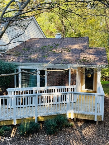 206 Colonial Townes Ct, Cary, NC 27511