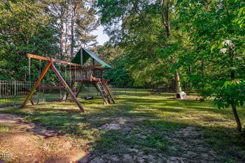 206 Cottrell Dr, Louisburg, NC 27549