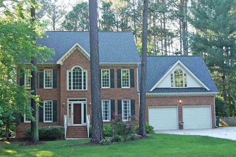 206 Cranborne Ln, Cary, NC 27519