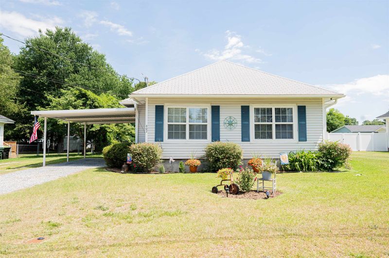 206 E St, Erwin, NC 28339