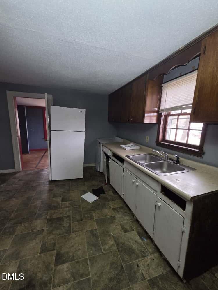 206 S Ethel St, Selma, NC 27576
