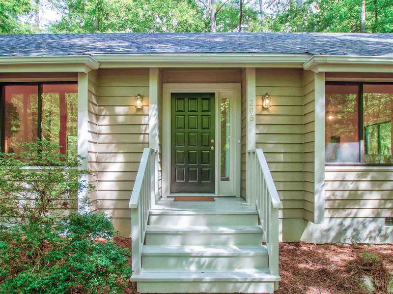 206 Forbush Mountain Dr, Chapel Hill, NC 27514