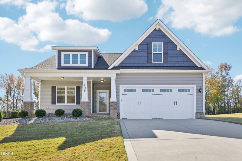 206 Heart Pine Dr, Wendell, NC 27591