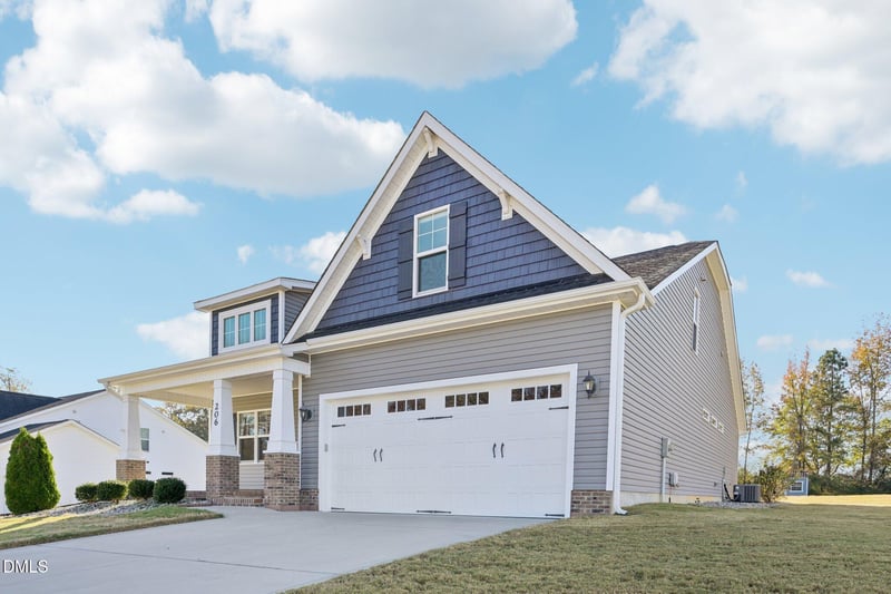 206 Heart Pine Dr, Wendell, NC 27591