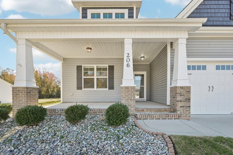 206 Heart Pine Dr, Wendell, NC 27591