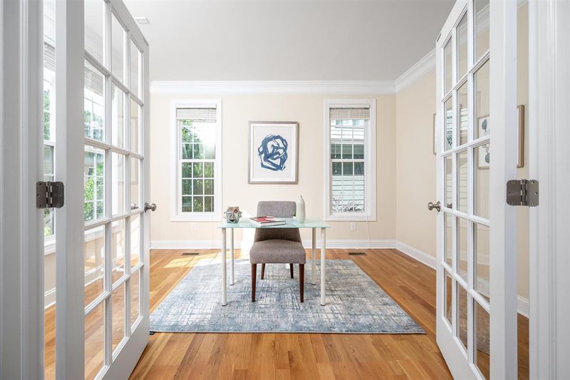 206 Hemler Dr, Chapel Hill, NC 27517