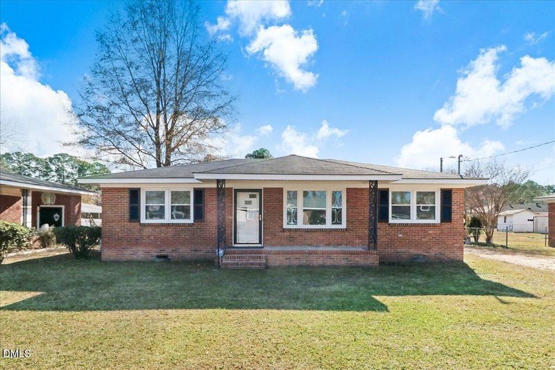 206 Herbert St, Goldsboro, NC 27530