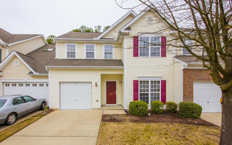 206 Hidden Springs Dr, Durham, NC 27703