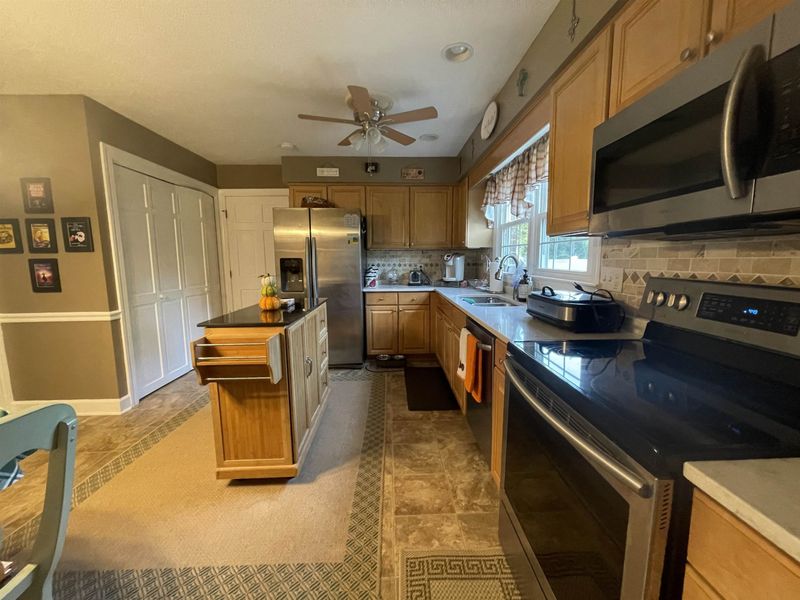 206 W Holding St, Smithfield, NC 27577
