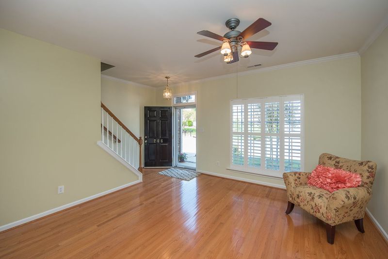 206 Joshua Glen Dr, Cary, NC 27519