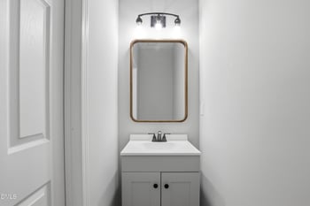 206 Laurel Dr, Pikeville, NC 27863