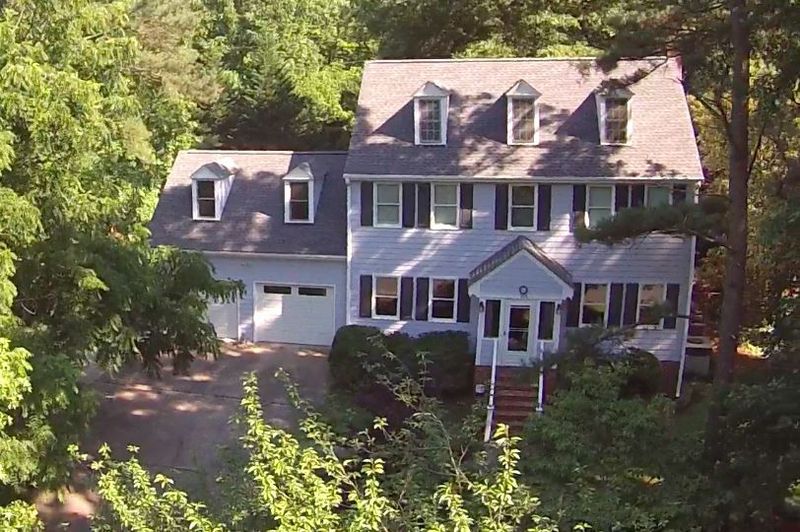 206 Lawrence Rd, Cary, NC 27511