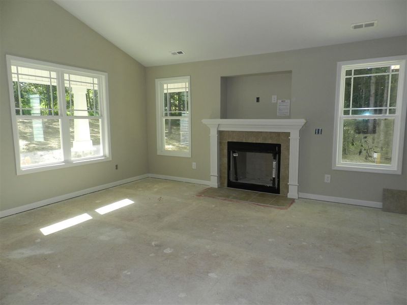 206 Lee Rd, Clayton, NC 27520