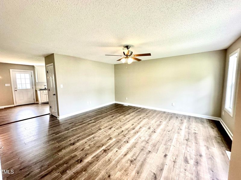 206 Mayfair Ct, Clayton, NC 27520