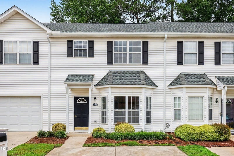 206 Misty Groves Cir, Morrisville, NC 27560