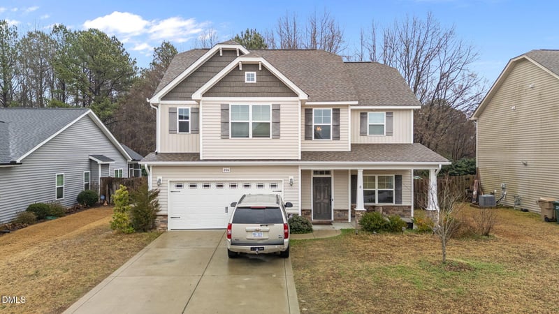 206 National Dr, Clayton, NC 27527