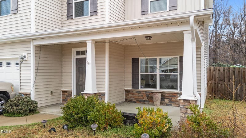 206 National Dr, Clayton, NC 27527