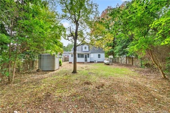 206 Oakland Dr, Fayetteville, NC 28301