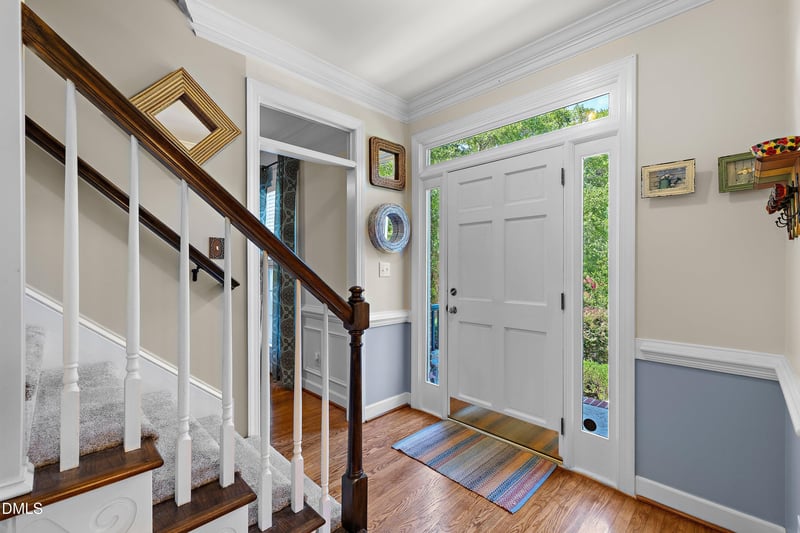 206 Park Valley Ln, Cary, NC 27519