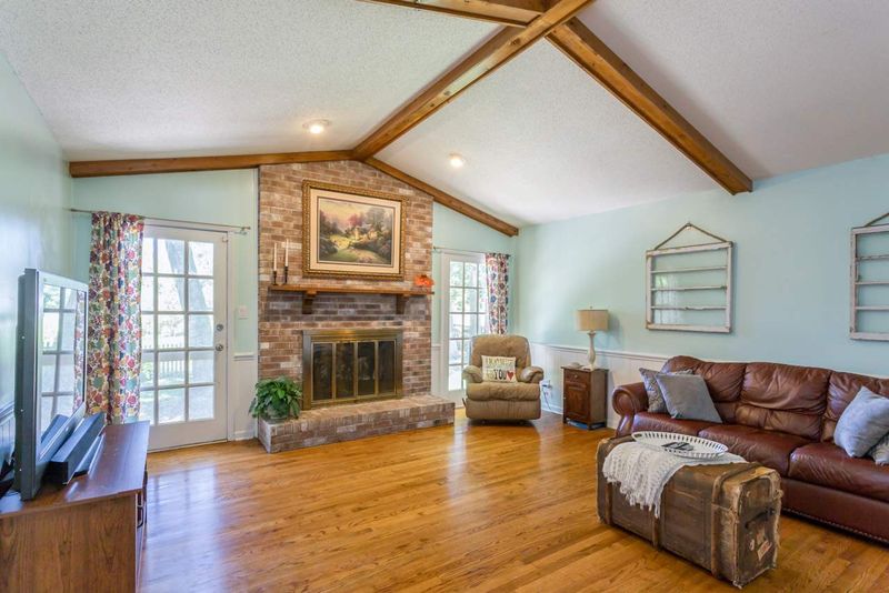 206 Pebblebrook Dr, Knightdale, NC 27545