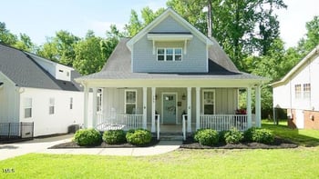 206 Pine St, Fuquay Varina, NC 27526