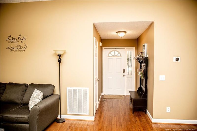 206 Pineridge Cv, Sanford, NC 27332