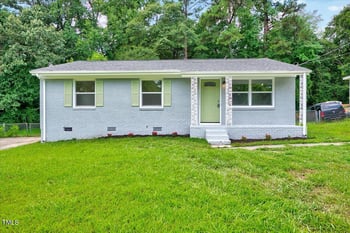 206 Plaza Dr, Garner, NC 27529