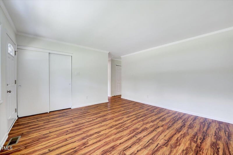 206 Plaza Dr, Garner, NC 27529