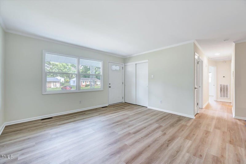 206 Plaza Dr, Garner, NC 27529
