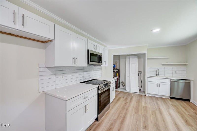 206 Plaza Dr, Garner, NC 27529