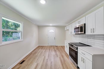206 Plaza Dr, Garner, NC 27529
