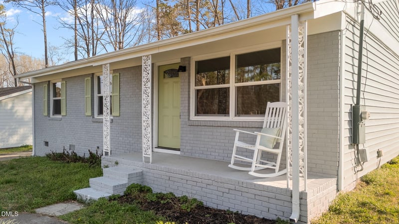 206 Plaza Dr, Garner, NC 27529
