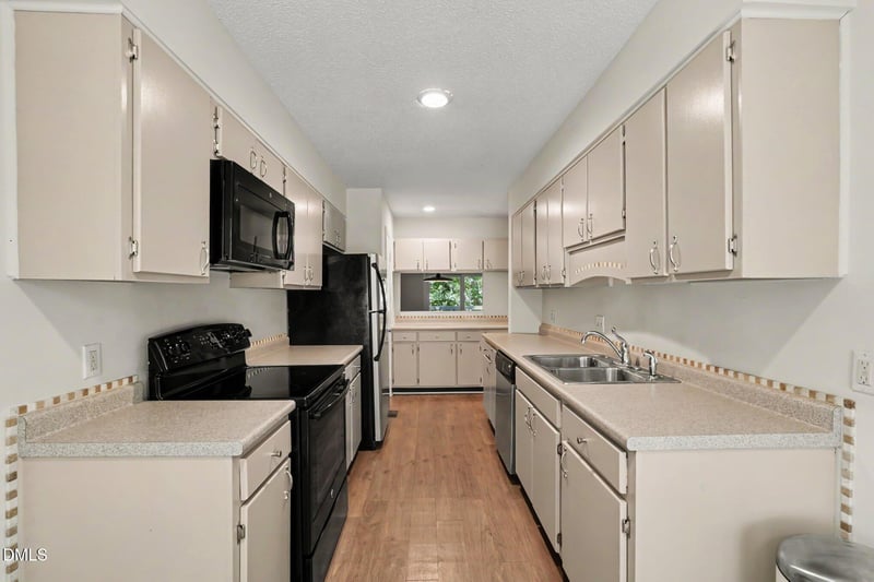 206 Ridge Trl, Chapel Hill, NC 27516