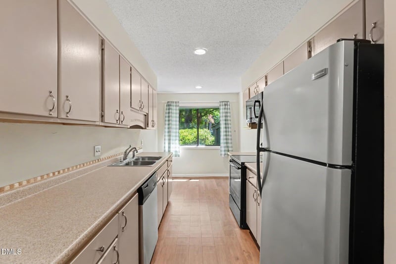 206 Ridge Trl, Chapel Hill, NC 27516