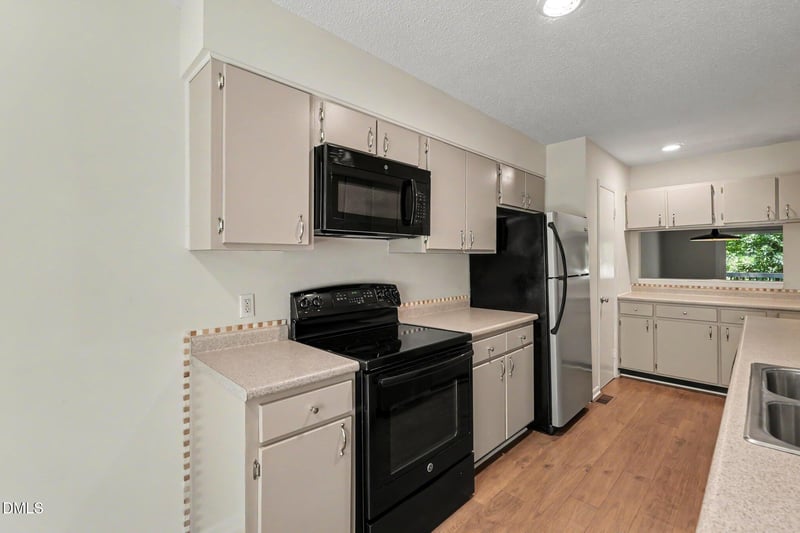 206 Ridge Trl, Chapel Hill, NC 27516