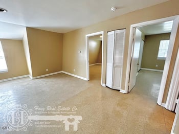 206 Robin Ln #D, Graham, NC 27253