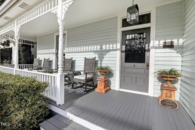 206 S Salem St, Apex, NC 27502