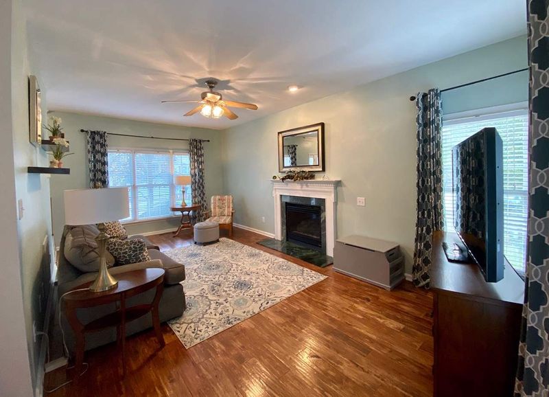 206 Selsey Dr, Wake Forest, NC 27587