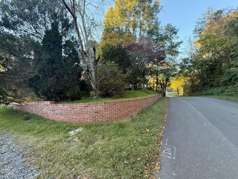 206 South Bellvue St, Hillsborough, NC 27278