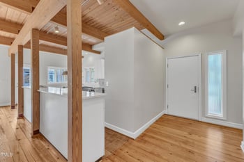 206 Spring Ln, Chapel Hill, NC 27514